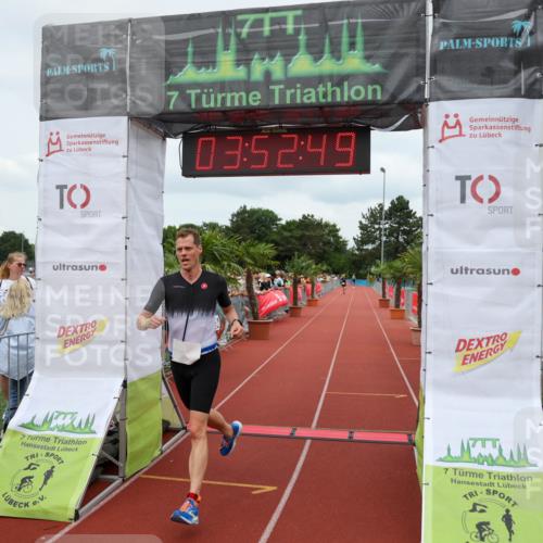 15.06.2025 - 7 Türme Triathlon Michael Strokosch http://msf.ph/oto/7969484 15.06.2025 13:52:49 Ziel 719, 1181 meine-sportfotos.de