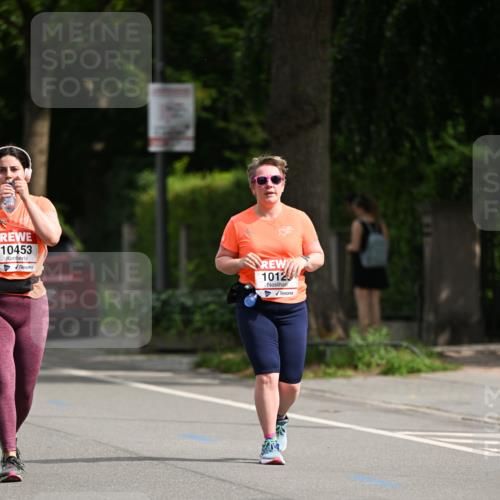 15.06.2025 - REWE Women's Run Dr. Thomas Lammeyer http://msf.ph/oto/7969511 15.06.2025 09:58:16 Laufen 10453, 1012 meine-sportfotos.de