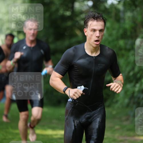 15.06.2025 - 7 Türme Triathlon Michael Strokosch http://msf.ph/oto/7969559 15.06.2025 12:56:31 Schwimmen 767, 786, 804, 842, 851, 868, 869, 872, 886, 896, 963, 992, 1003, 1028, 1060, 1070, 1077, 1091, 1149, 1175 meine-sportfotos.de