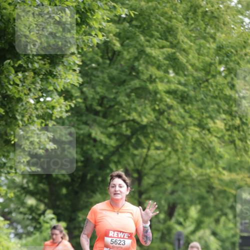 15.06.2025 - REWE Women's Run Jannik Wohlers http://msf.ph/oto/7969570 15.06.2025 10:04:43 Laufen 5623 meine-sportfotos.de