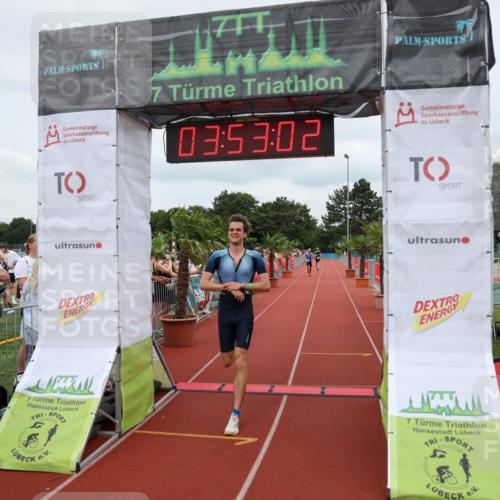 15.06.2025 - 7 Türme Triathlon Michael Strokosch http://msf.ph/oto/7969581 15.06.2025 13:53:02 Ziel 886, 1164 meine-sportfotos.de