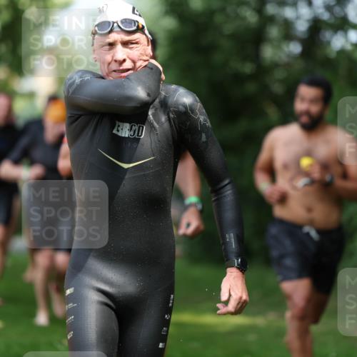 15.06.2025 - 7 Türme Triathlon Michael Strokosch http://msf.ph/oto/7969590 15.06.2025 12:56:34 Schwimmen 767, 786, 804, 842, 851, 868, 869, 872, 886, 896, 901, 963, 992, 1003, 1028, 1060, 1070, 1077, 1091, 1132, 1175, 1198 meine-sportfotos.de