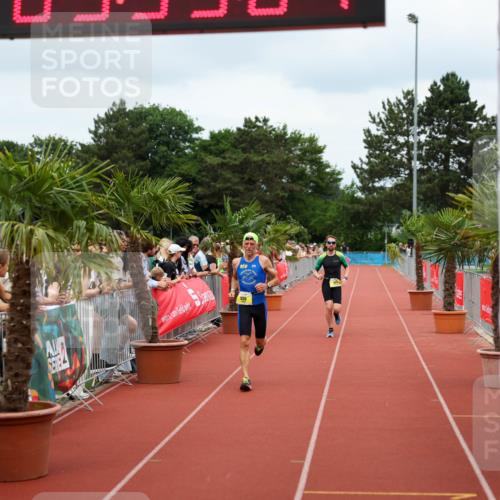15.06.2025 - 7 Türme Triathlon Michael Strokosch http://msf.ph/oto/7969596 15.06.2025 13:53:06 Ziel 881, 886, 930, 1164 meine-sportfotos.de