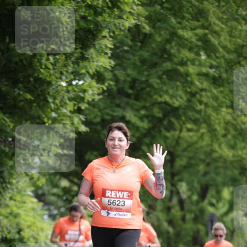 15.06.2025 - REWE Women's Run Jannik Wohlers http://msf.ph/oto/7969605 15.06.2025 10:04:43 Laufen 5623 meine-sportfotos.de