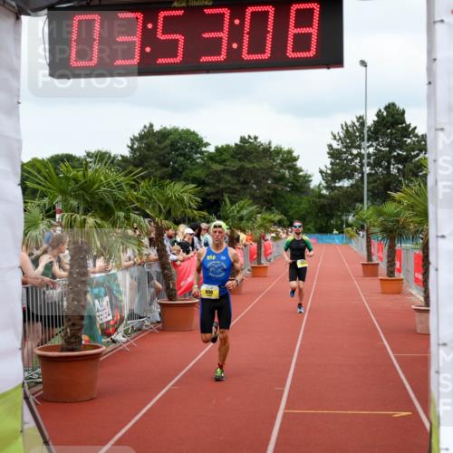 15.06.2025 - 7 Türme Triathlon Michael Strokosch http://msf.ph/oto/7969607 15.06.2025 13:53:07 Ziel 881, 930, 1164 meine-sportfotos.de