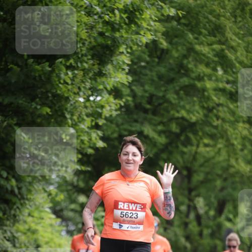 15.06.2025 - REWE Women's Run Jannik Wohlers http://msf.ph/oto/7969613 15.06.2025 10:04:43 Laufen 5623 meine-sportfotos.de
