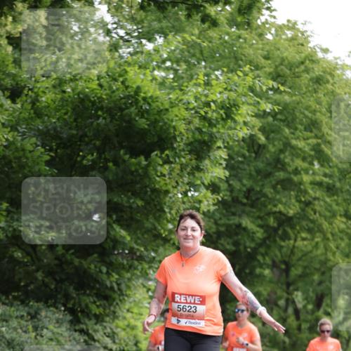 15.06.2025 - REWE Women's Run Jannik Wohlers http://msf.ph/oto/7969637 15.06.2025 10:04:44 Laufen 5623 meine-sportfotos.de
