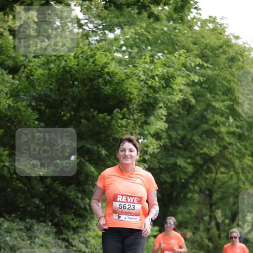 15.06.2025 - REWE Women's Run Jannik Wohlers http://msf.ph/oto/7969664 15.06.2025 10:04:44 Laufen 5623 meine-sportfotos.de