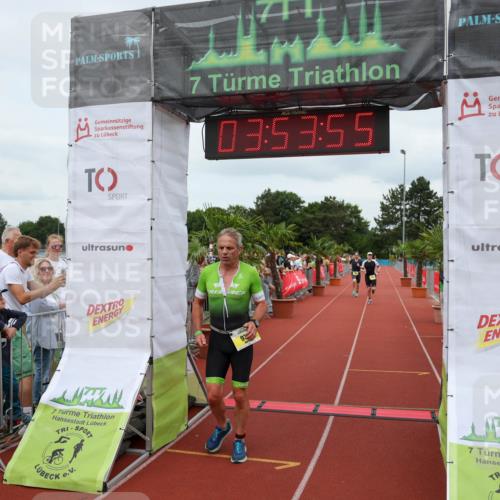 15.06.2025 - 7 Türme Triathlon Michael Strokosch http://msf.ph/oto/7969716 15.06.2025 13:53:55 Ziel 939, 999, 1162 meine-sportfotos.de