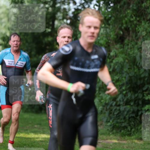 15.06.2025 - 7 Türme Triathlon Michael Strokosch http://msf.ph/oto/7969727 15.06.2025 12:56:46 Schwimmen 767, 786, 868, 886, 901, 910, 1003, 1028, 1060, 1070, 1077, 1132, 1175, 1198 meine-sportfotos.de