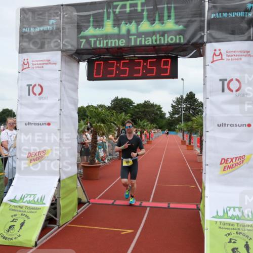 15.06.2025 - 7 Türme Triathlon Michael Strokosch http://msf.ph/oto/7969764 15.06.2025 13:53:59 Ziel 939, 999, 1162 meine-sportfotos.de