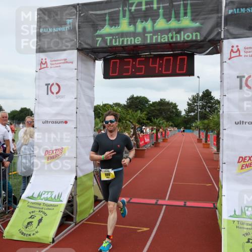 15.06.2025 - 7 Türme Triathlon Michael Strokosch http://msf.ph/oto/7969778 15.06.2025 13:53:59 Ziel 939, 999, 1162 meine-sportfotos.de