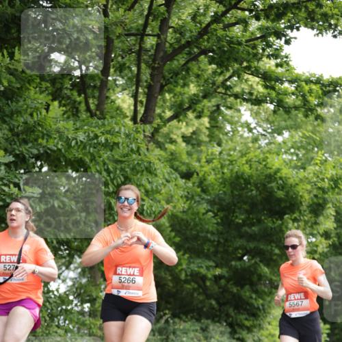 15.06.2025 - REWE Women's Run Jannik Wohlers http://msf.ph/oto/7969779 15.06.2025 10:04:48 Laufen 527, 5266, 5567 meine-sportfotos.de