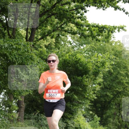 15.06.2025 - REWE Women's Run Jannik Wohlers http://msf.ph/oto/7969799 15.06.2025 10:04:49 Laufen 5567 meine-sportfotos.de