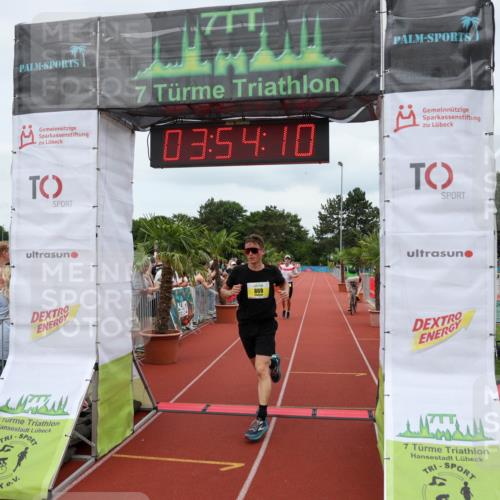15.06.2025 - 7 Türme Triathlon Michael Strokosch http://msf.ph/oto/7969803 15.06.2025 13:54:10 Ziel 833, 869 meine-sportfotos.de