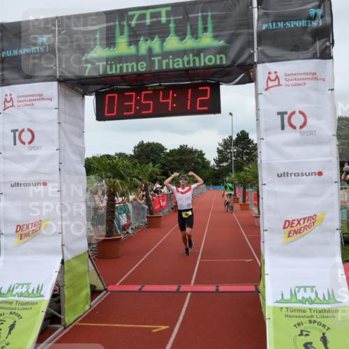 15.06.2025 - 7 Türme Triathlon Michael Strokosch http://msf.ph/oto/7969821 15.06.2025 13:54:12 Ziel 833, 869 meine-sportfotos.de
