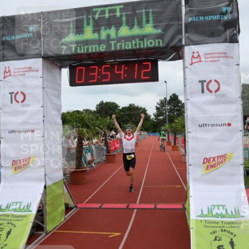 15.06.2025 - 7 Türme Triathlon Michael Strokosch http://msf.ph/oto/7969826 15.06.2025 13:54:12 Ziel 833, 869 meine-sportfotos.de