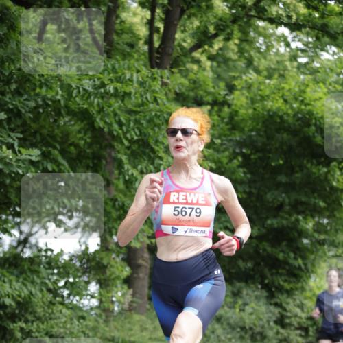 15.06.2025 - REWE Women's Run Jannik Wohlers http://msf.ph/oto/7969854 15.06.2025 10:04:57 Laufen 5679 meine-sportfotos.de