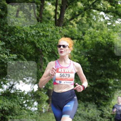 15.06.2025 - REWE Women's Run Jannik Wohlers http://msf.ph/oto/7969857 15.06.2025 10:04:57 Laufen 5679 meine-sportfotos.de