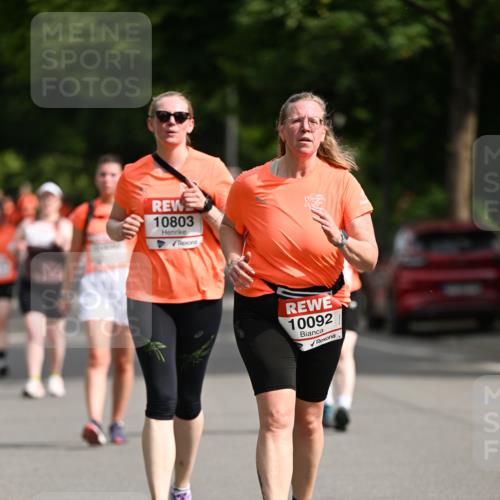 15.06.2025 - REWE Women's Run Dr. Thomas Lammeyer http://msf.ph/oto/7969897 15.06.2025 09:59:05 Laufen 10803, 10092 meine-sportfotos.de
