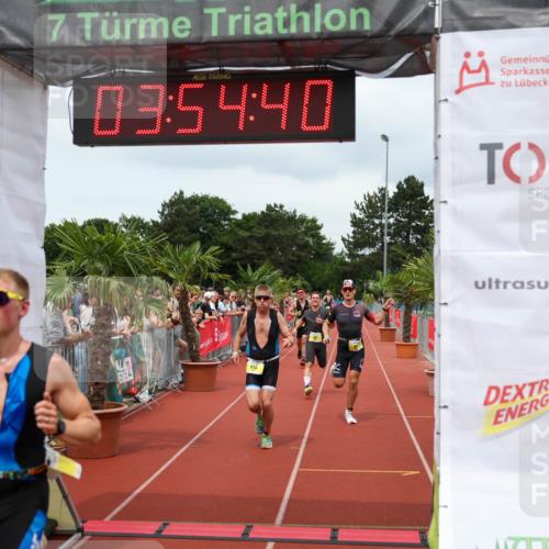 15.06.2025 - 7 Türme Triathlon Michael Strokosch http://msf.ph/oto/7969931 15.06.2025 13:54:39 Ziel 701, 901, 913, 919, 1116 meine-sportfotos.de