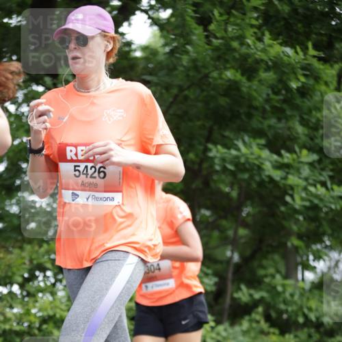 15.06.2025 - REWE Women's Run Jannik Wohlers http://msf.ph/oto/7969956 15.06.2025 10:05:02 Laufen 3, 5426, 304 meine-sportfotos.de