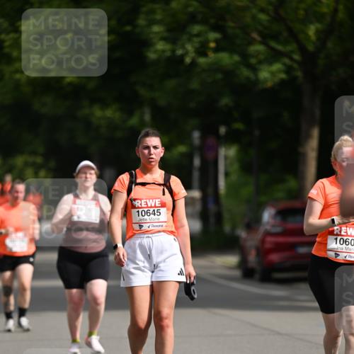 15.06.2025 - REWE Women's Run Dr. Thomas Lammeyer http://msf.ph/oto/7969979 15.06.2025 09:59:08 Laufen 10645, 1060 meine-sportfotos.de
