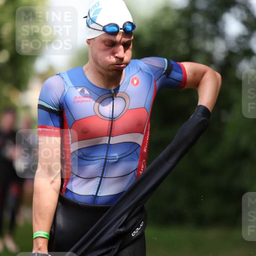 15.06.2025 - 7 Türme Triathlon Michael Strokosch http://msf.ph/oto/7969981 15.06.2025 12:57:11 Schwimmen 736, 774, 889, 910, 913, 915, 988, 1031, 1033, 1049, 1064, 1074, 1087, 1095, 1114, 1116, 1136, 1164, 1166, 1167 meine-sportfotos.de
