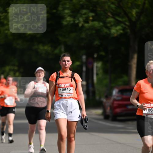15.06.2025 - REWE Women's Run Dr. Thomas Lammeyer http://msf.ph/oto/7969983 15.06.2025 09:59:09 Laufen 10645 meine-sportfotos.de