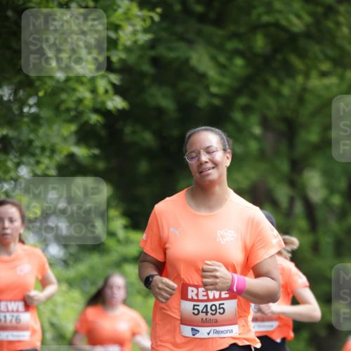 15.06.2025 - REWE Women's Run Jannik Wohlers http://msf.ph/oto/7969991 15.06.2025 10:05:05 Laufen 5176, 5495 meine-sportfotos.de