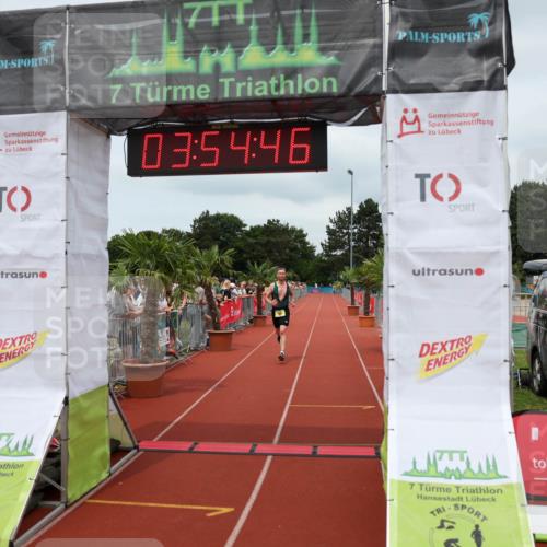 15.06.2025 - 7 Türme Triathlon Michael Strokosch http://msf.ph/oto/7970005 15.06.2025 13:54:45 Ziel 701, 755, 901, 913, 919, 1116 meine-sportfotos.de