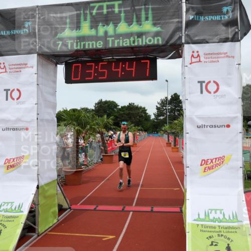 15.06.2025 - 7 Türme Triathlon Michael Strokosch http://msf.ph/oto/7970018 15.06.2025 13:54:46 Ziel 701, 755, 901, 913, 919, 1116 meine-sportfotos.de