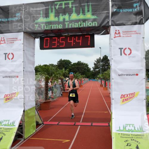 15.06.2025 - 7 Türme Triathlon Michael Strokosch http://msf.ph/oto/7970022 15.06.2025 13:54:47 Ziel 701, 755, 901, 913, 919 meine-sportfotos.de