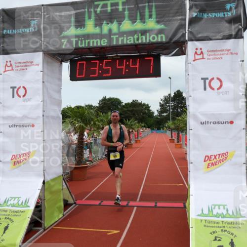 15.06.2025 - 7 Türme Triathlon Michael Strokosch http://msf.ph/oto/7970028 15.06.2025 13:54:47 Ziel 701, 755, 901, 913, 919 meine-sportfotos.de