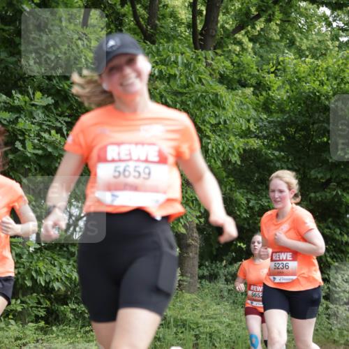 15.06.2025 - REWE Women's Run Jannik Wohlers http://msf.ph/oto/7970063 15.06.2025 10:05:09 Laufen 5659, 5652, 5236 meine-sportfotos.de
