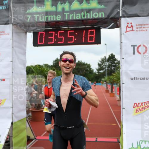 15.06.2025 - 7 Türme Triathlon Michael Strokosch http://msf.ph/oto/7970082 15.06.2025 13:55:18 Ziel 723, 872 meine-sportfotos.de