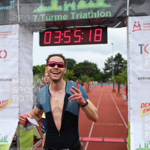 15.06.2025 - 7 Türme Triathlon Michael Strokosch http://msf.ph/oto/7970086 15.06.2025 13:55:18 Ziel 723, 872 meine-sportfotos.de