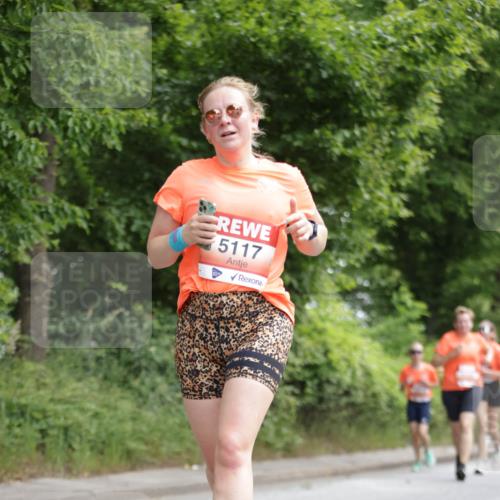 15.06.2025 - REWE Women's Run Jannik Wohlers http://msf.ph/oto/7970087 15.06.2025 10:05:10 Laufen 5117 meine-sportfotos.de