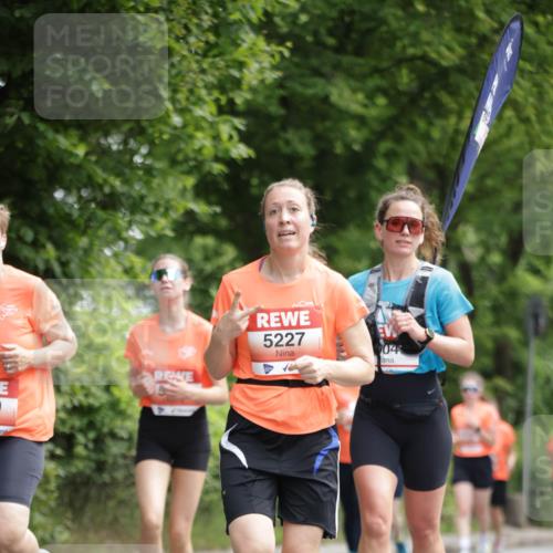 15.06.2025 - REWE Women's Run Jannik Wohlers http://msf.ph/oto/7970128 15.06.2025 10:05:13 Laufen 9, 5227, 04 meine-sportfotos.de