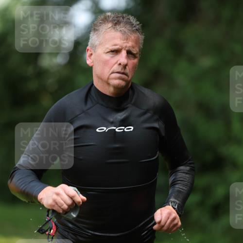 15.06.2025 - 7 Türme Triathlon Michael Strokosch http://msf.ph/oto/7970137 15.06.2025 12:57:28 Schwimmen 709, 736, 774, 793, 857, 889, 913, 944, 986, 1031, 1047, 1049, 1055, 1064, 1087, 1101, 1114, 1116, 1117, 1121, 1136, 1142, 1164, 1166 meine-sportfotos.de
