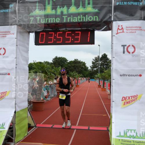 15.06.2025 - 7 Türme Triathlon Michael Strokosch http://msf.ph/oto/7970142 15.06.2025 13:55:31 Ziel 762 meine-sportfotos.de