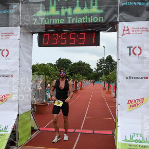 15.06.2025 - 7 Türme Triathlon Michael Strokosch http://msf.ph/oto/7970149 15.06.2025 13:55:31 Ziel 762 meine-sportfotos.de
