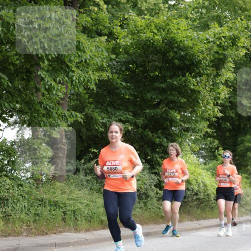 15.06.2025 - REWE Women's Run Jannik Wohlers http://msf.ph/oto/7970201 15.06.2025 10:05:18 Laufen 5680, 5473, 5156 meine-sportfotos.de