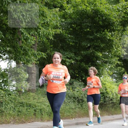 15.06.2025 - REWE Women's Run Jannik Wohlers http://msf.ph/oto/7970213 15.06.2025 10:05:18 Laufen 5680 meine-sportfotos.de
