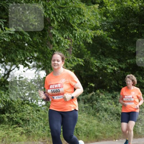 15.06.2025 - REWE Women's Run Jannik Wohlers http://msf.ph/oto/7970240 15.06.2025 10:05:18 Laufen 5680, 5473 meine-sportfotos.de