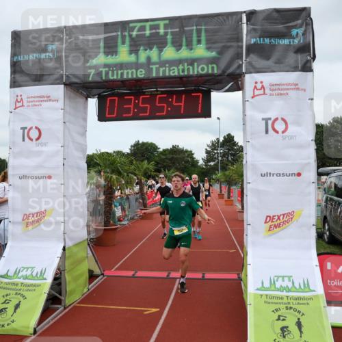 15.06.2025 - 7 Türme Triathlon Michael Strokosch http://msf.ph/oto/7970254 15.06.2025 13:55:47 Ziel 455, 475, 745, 879, 935, 978, 1087, 1120 meine-sportfotos.de