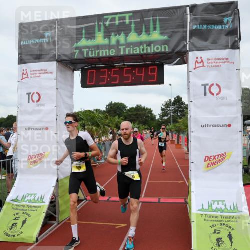 15.06.2025 - 7 Türme Triathlon Michael Strokosch http://msf.ph/oto/7970275 15.06.2025 13:55:49 Ziel 455, 475, 745, 879, 935, 978, 1064, 1087 meine-sportfotos.de