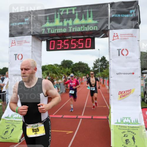 15.06.2025 - 7 Türme Triathlon Michael Strokosch http://msf.ph/oto/7970287 15.06.2025 13:55:49 Ziel 455, 475, 745, 879, 935, 978, 1064, 1087 meine-sportfotos.de