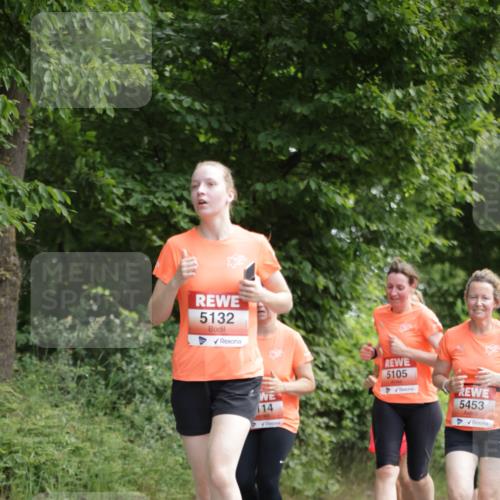 15.06.2025 - REWE Women's Run Jannik Wohlers http://msf.ph/oto/7970363 15.06.2025 10:05:24 Laufen 5132, 114, 5105, 5453 meine-sportfotos.de