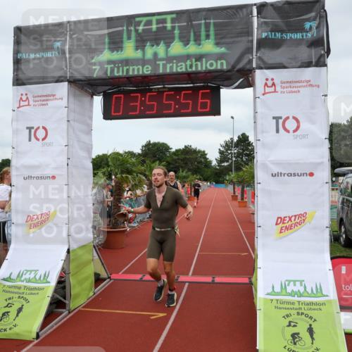 15.06.2025 - 7 Türme Triathlon Michael Strokosch http://msf.ph/oto/7970364 15.06.2025 13:55:55 Ziel 455, 475, 760, 879, 935, 1064, 1070, 1175 meine-sportfotos.de